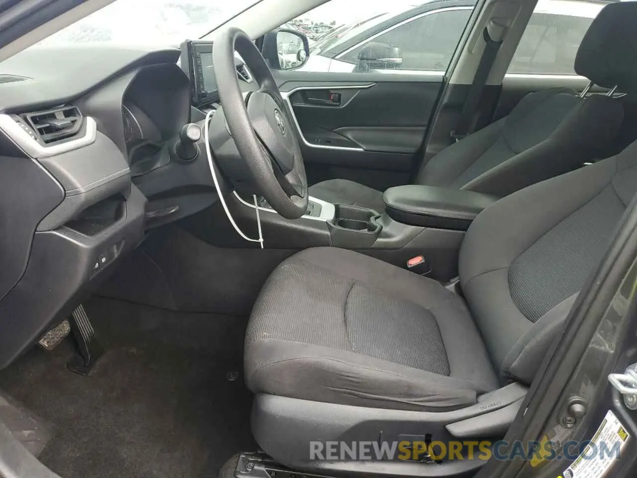 7 Photograph of a damaged car 2T3H1RFV5KW041343 TOYOTA RAV4 2019
