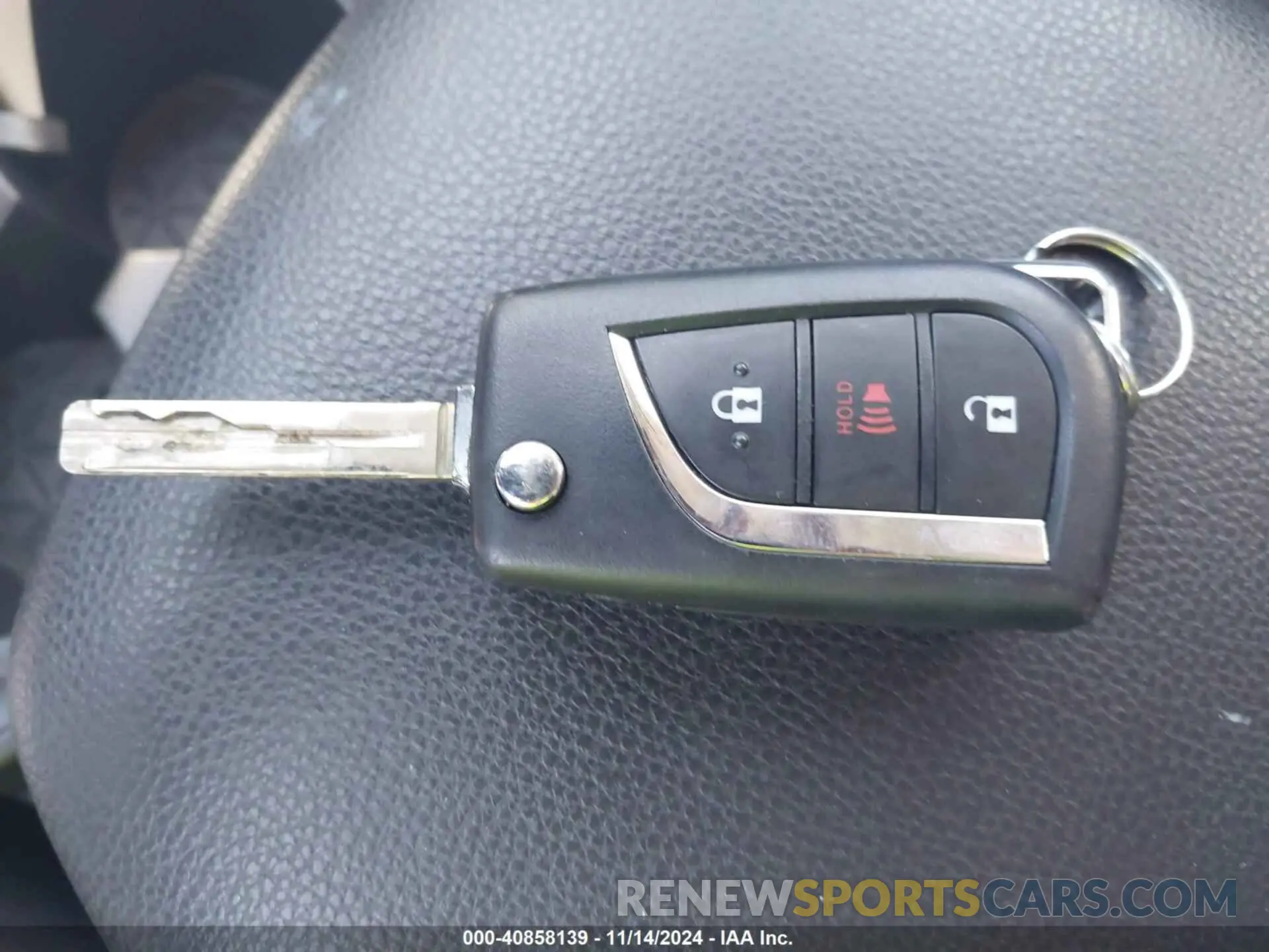 11 Фотография поврежденного автомобиля 2T3H1RFV5KW041617 TOYOTA RAV4 2019