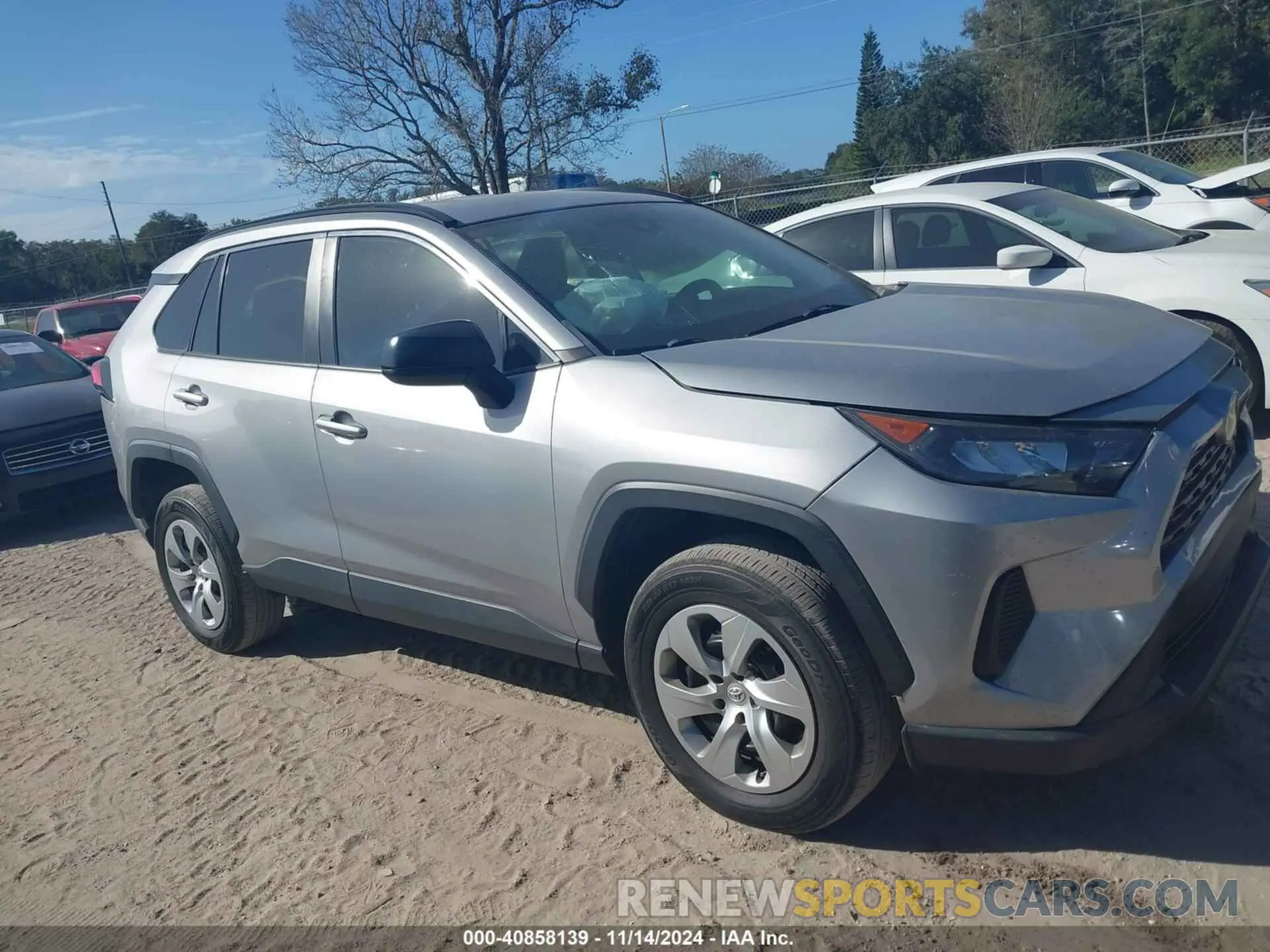 13 Фотография поврежденного автомобиля 2T3H1RFV5KW041617 TOYOTA RAV4 2019