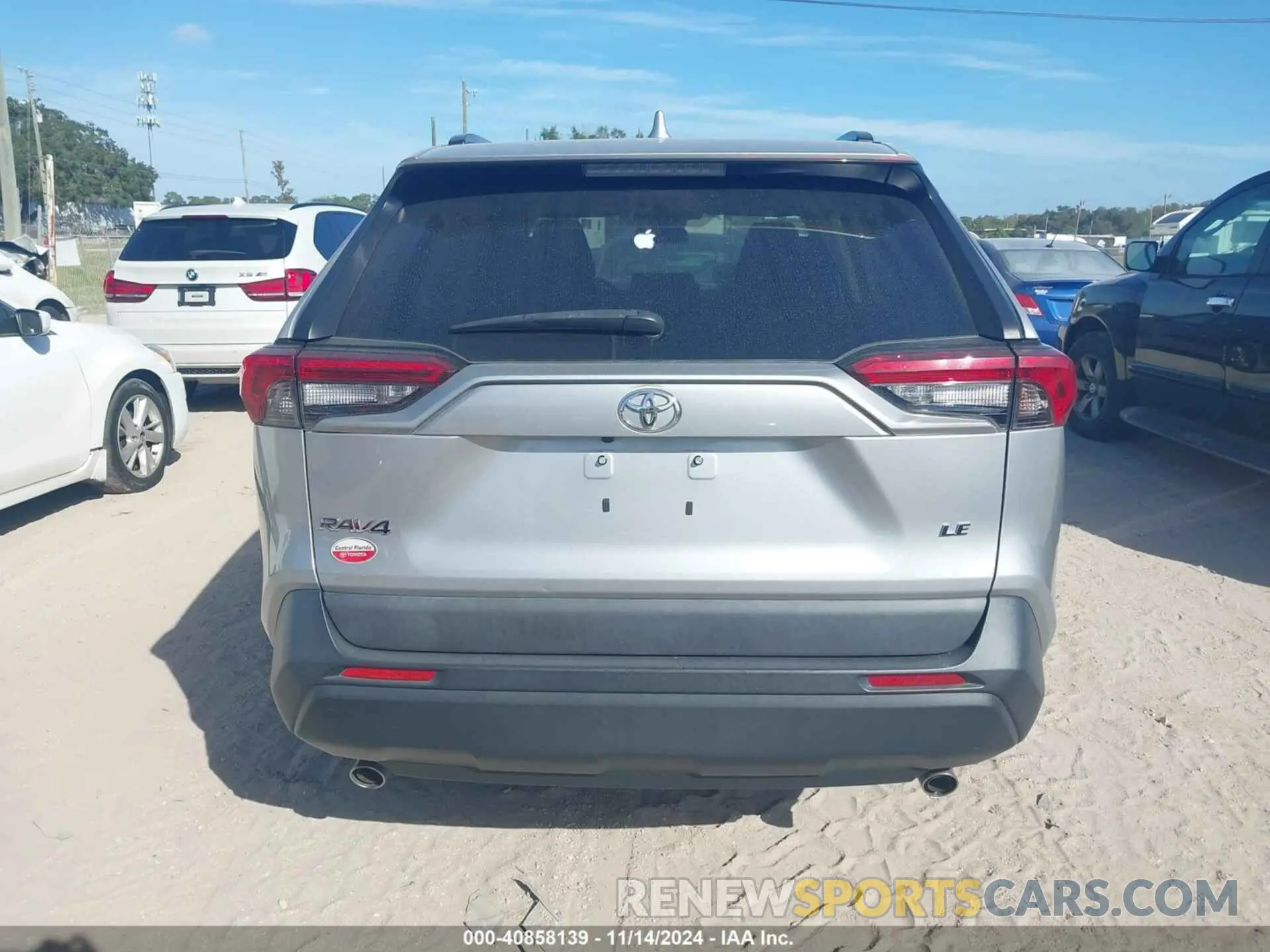 16 Фотография поврежденного автомобиля 2T3H1RFV5KW041617 TOYOTA RAV4 2019