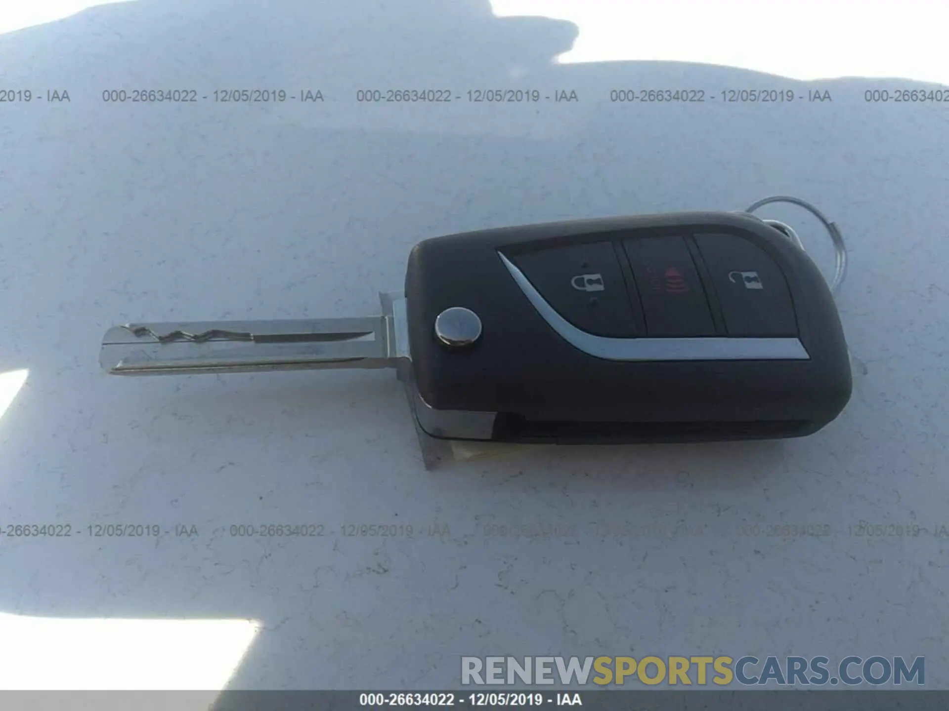 11 Photograph of a damaged car 2T3H1RFV6KC020759 TOYOTA RAV4 2019