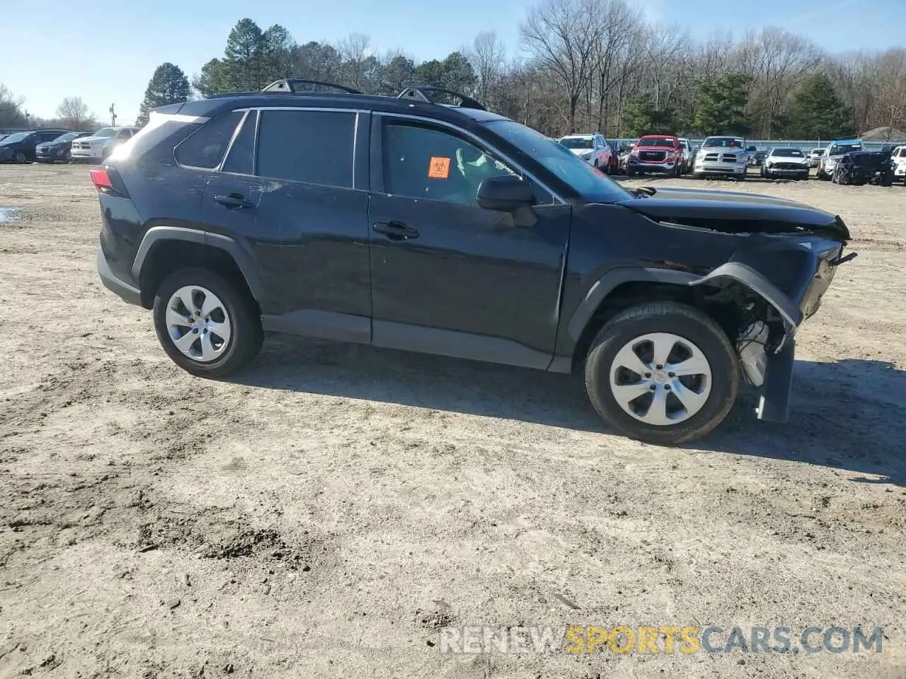4 Photograph of a damaged car 2T3H1RFV6KW006312 TOYOTA RAV4 2019