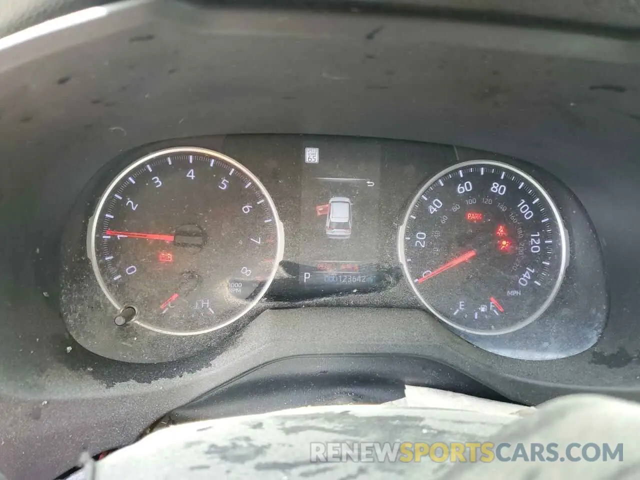9 Photograph of a damaged car 2T3H1RFV6KW006312 TOYOTA RAV4 2019