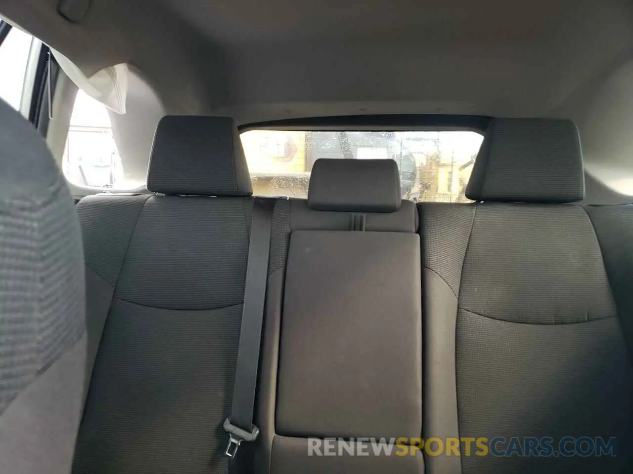 10 Фотография поврежденного автомобиля 2T3H1RFV6KW023871 TOYOTA RAV4 2019