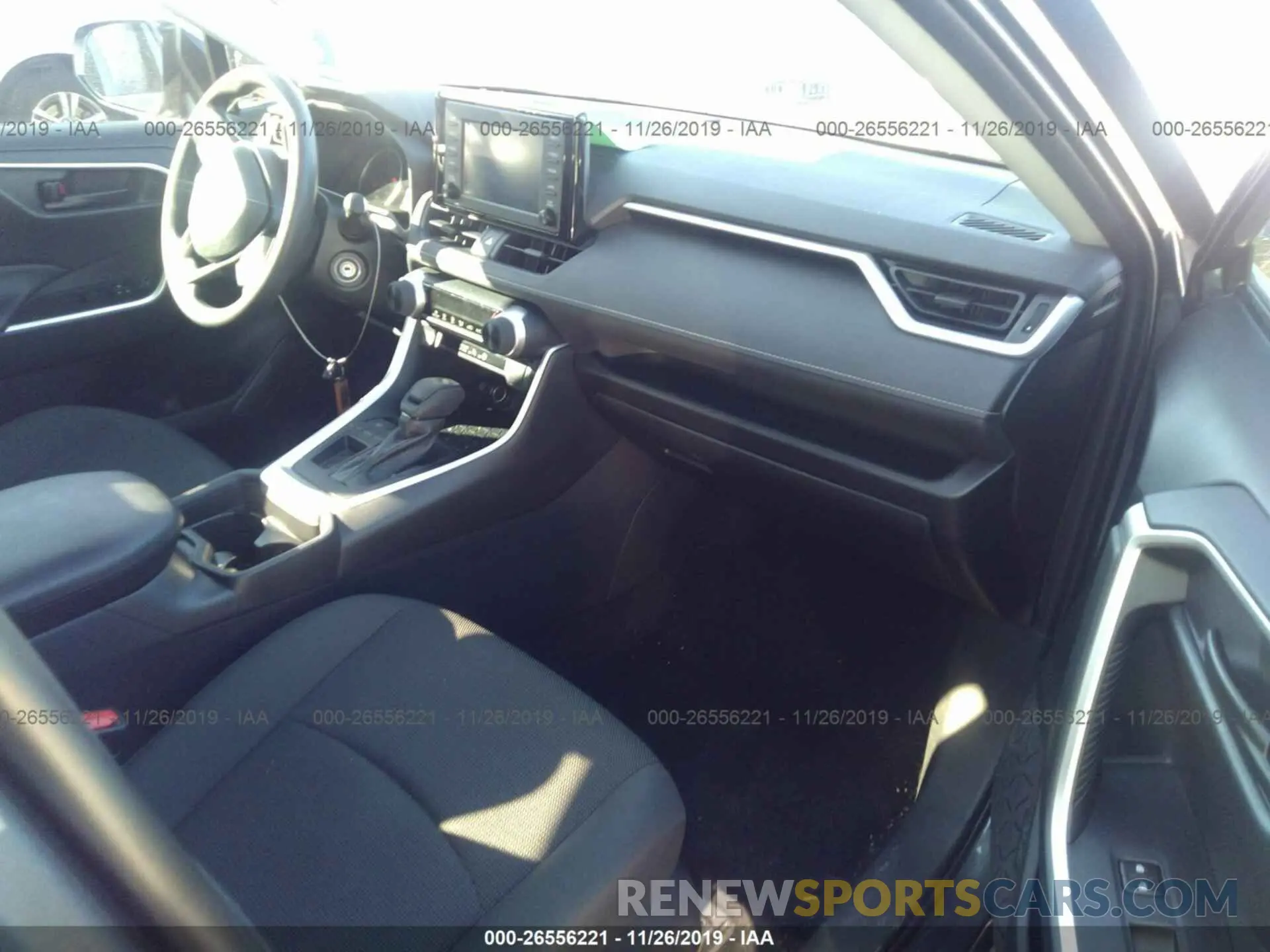 5 Photograph of a damaged car 2T3H1RFV6KW034501 TOYOTA RAV4 2019