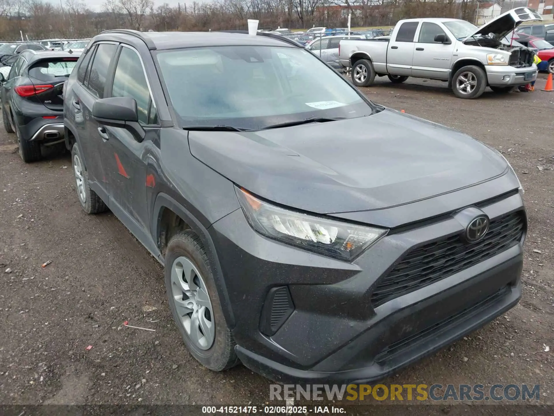 1 Фотография поврежденного автомобиля 2T3H1RFV6KW047510 TOYOTA RAV4 2019