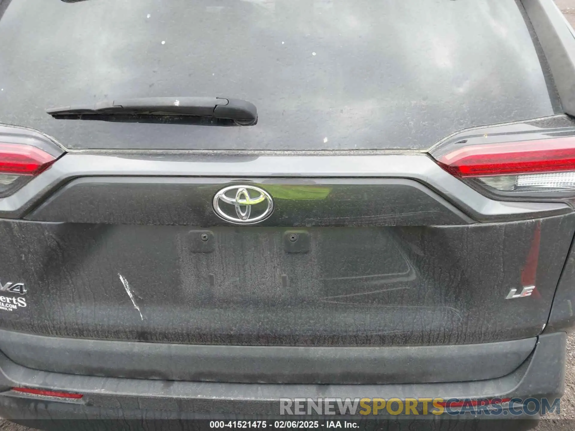 16 Фотография поврежденного автомобиля 2T3H1RFV6KW047510 TOYOTA RAV4 2019