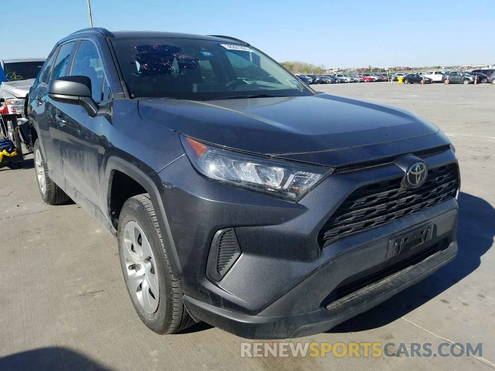 1 Photograph of a damaged car 2T3H1RFV7KC025890 TOYOTA RAV4 2019