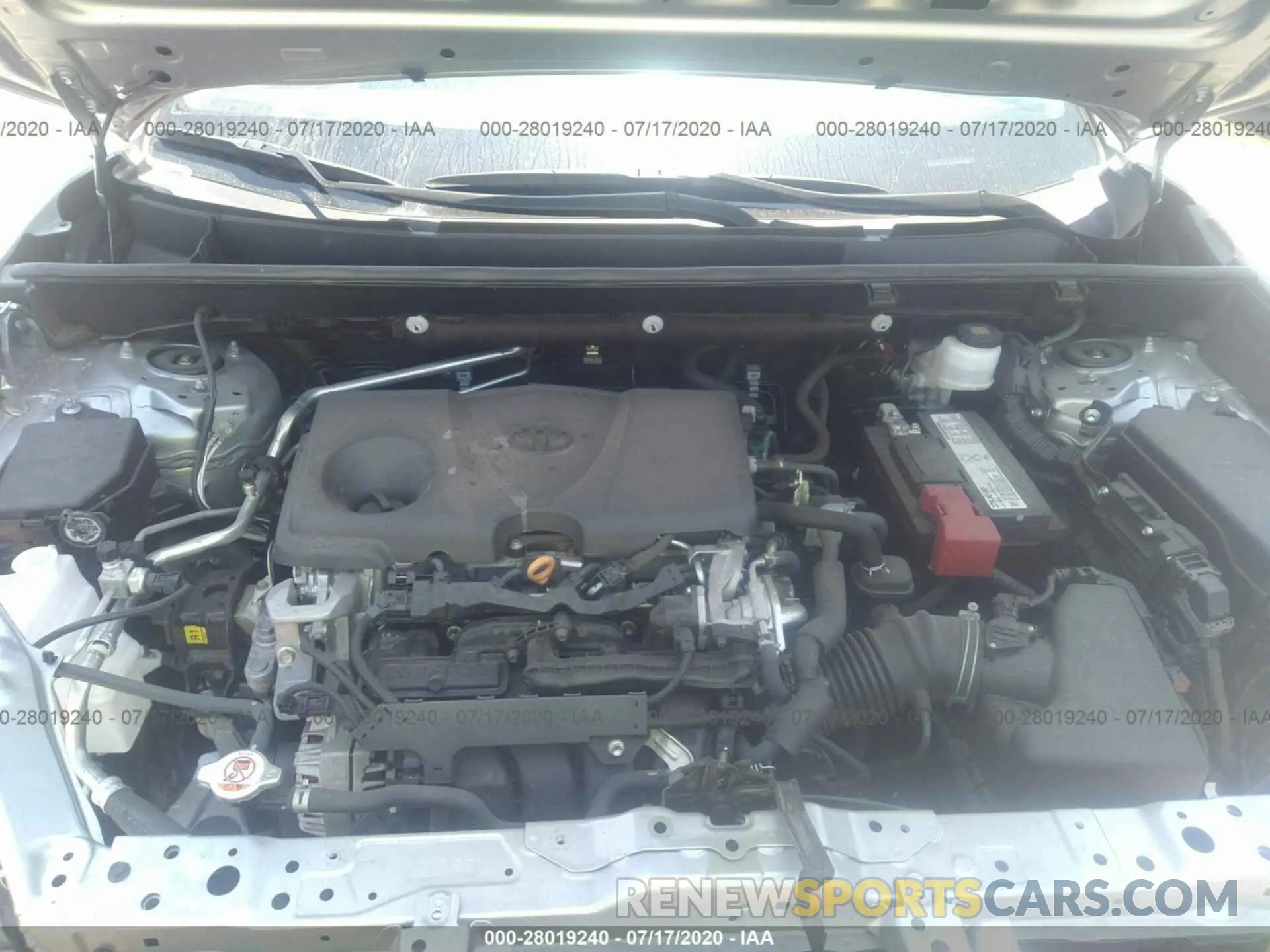 10 Photograph of a damaged car 2T3H1RFV7KW029808 TOYOTA RAV4 2019