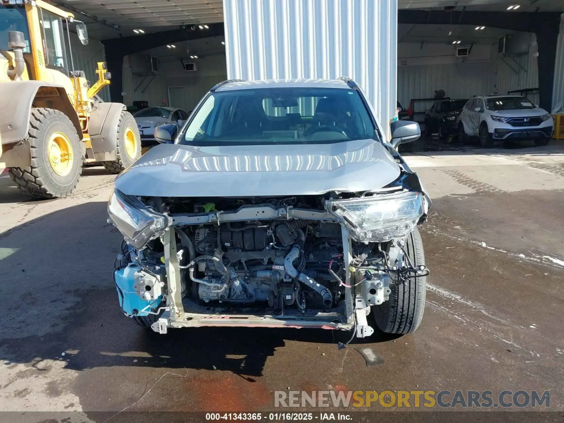 13 Фотография поврежденного автомобиля 2T3H1RFV7KW048973 TOYOTA RAV4 2019