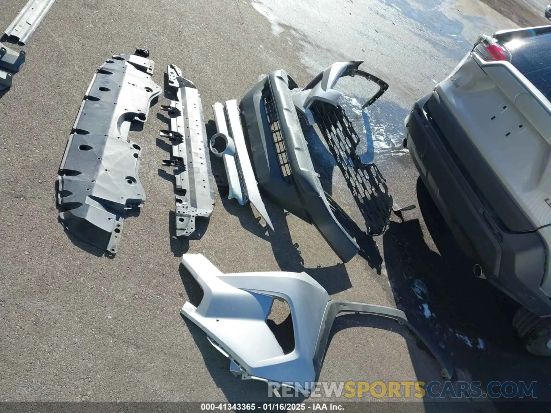 19 Фотография поврежденного автомобиля 2T3H1RFV7KW048973 TOYOTA RAV4 2019