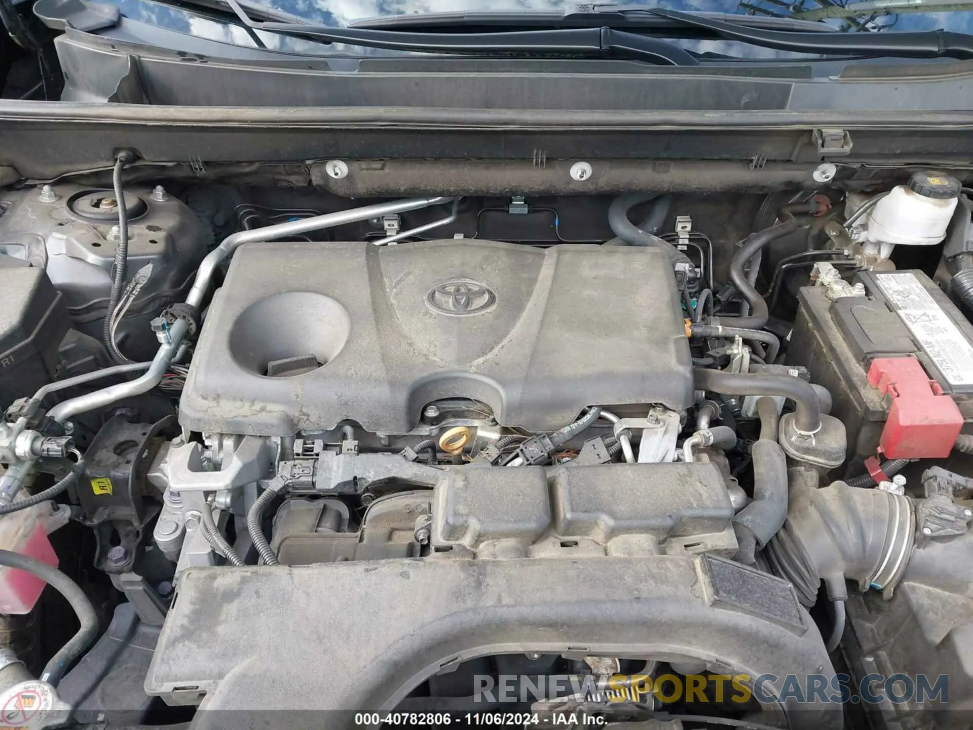 10 Фотография поврежденного автомобиля 2T3H1RFV7KW056409 TOYOTA RAV4 2019