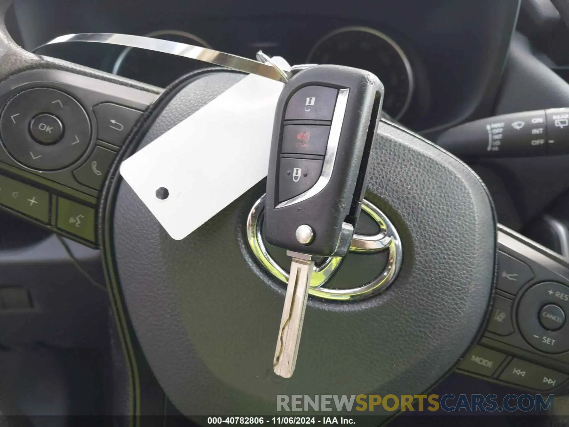 11 Фотография поврежденного автомобиля 2T3H1RFV7KW056409 TOYOTA RAV4 2019