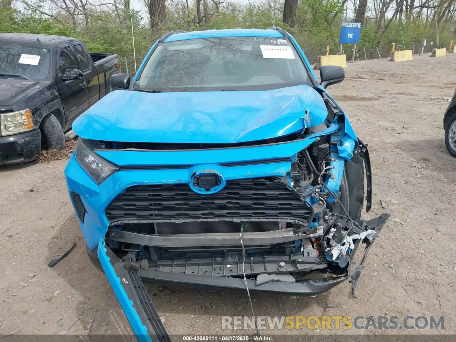 12 Фотография поврежденного автомобиля 2T3H1RFV8KW002939 TOYOTA RAV4 2019
