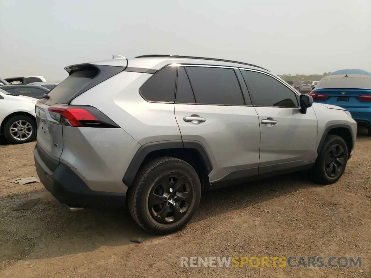 3 Photograph of a damaged car 2T3H1RFV8KW022088 TOYOTA RAV4 2019