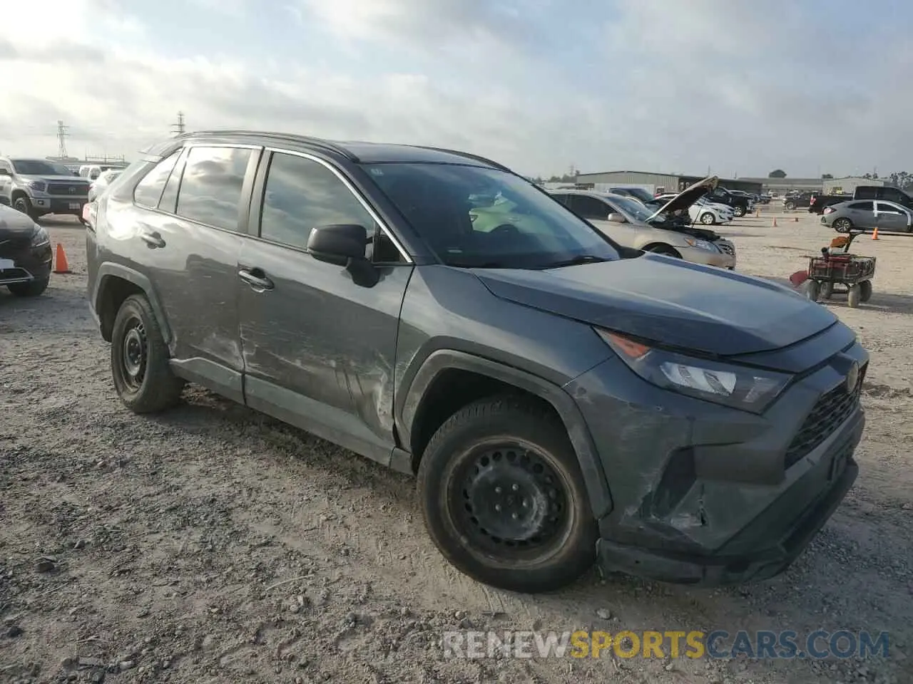 4 Photograph of a damaged car 2T3H1RFV8KW038324 TOYOTA RAV4 2019