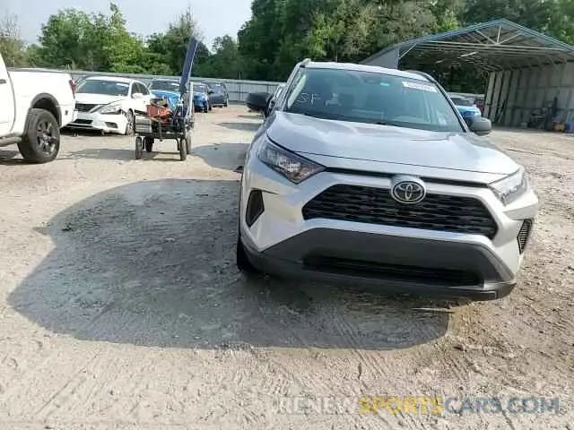 13 Photograph of a damaged car 2T3H1RFV8KW045838 TOYOTA RAV4 2019
