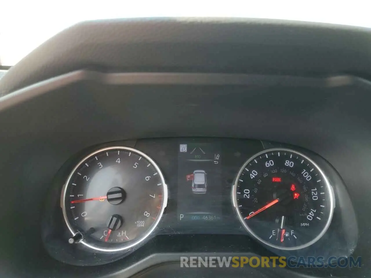 9 Photograph of a damaged car 2T3H1RFV8KW045838 TOYOTA RAV4 2019
