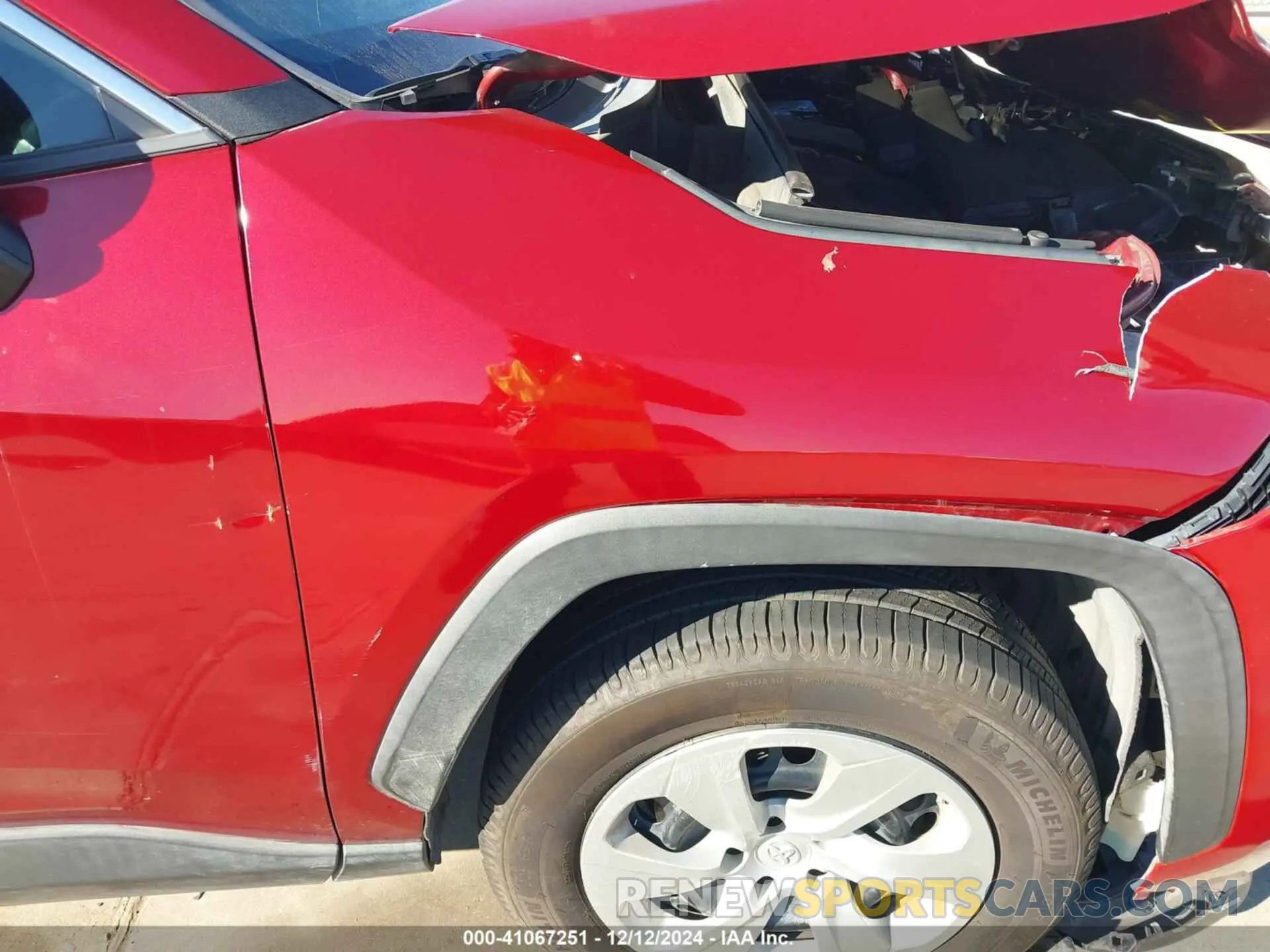 17 Фотография поврежденного автомобиля 2T3H1RFV8KW048836 TOYOTA RAV4 2019