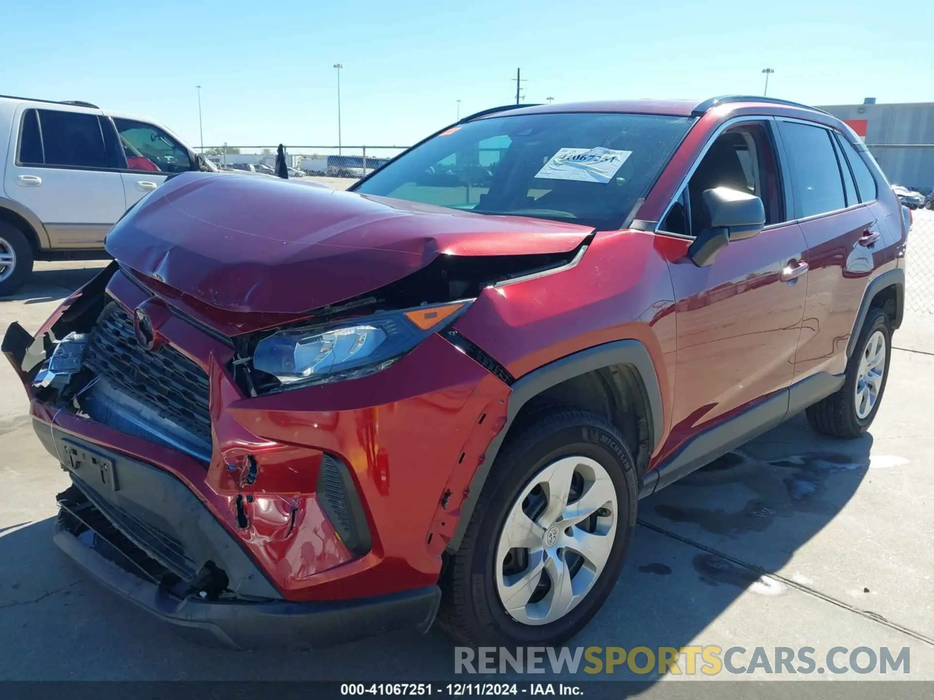 2 Фотография поврежденного автомобиля 2T3H1RFV8KW048836 TOYOTA RAV4 2019