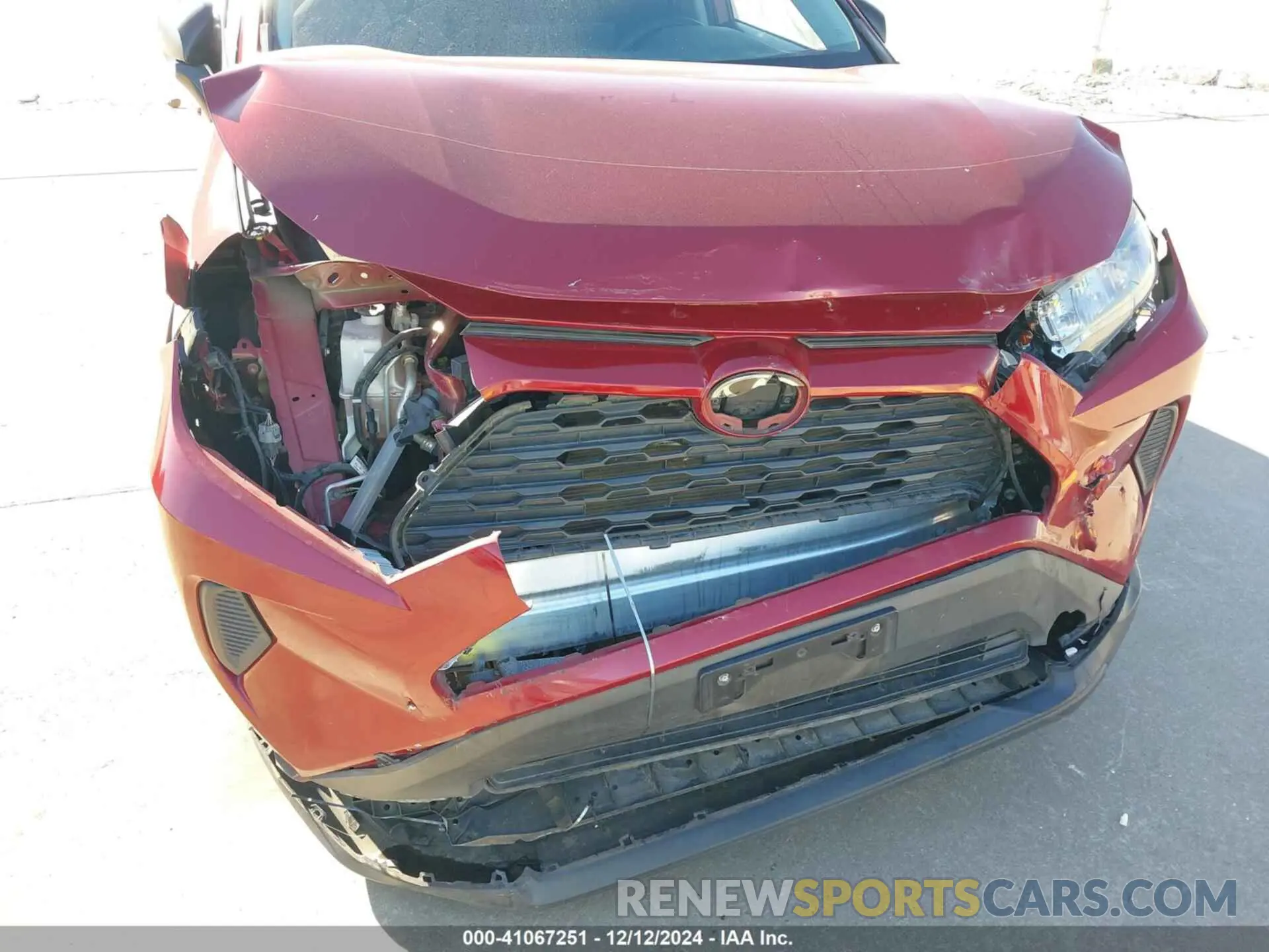 6 Фотография поврежденного автомобиля 2T3H1RFV8KW048836 TOYOTA RAV4 2019