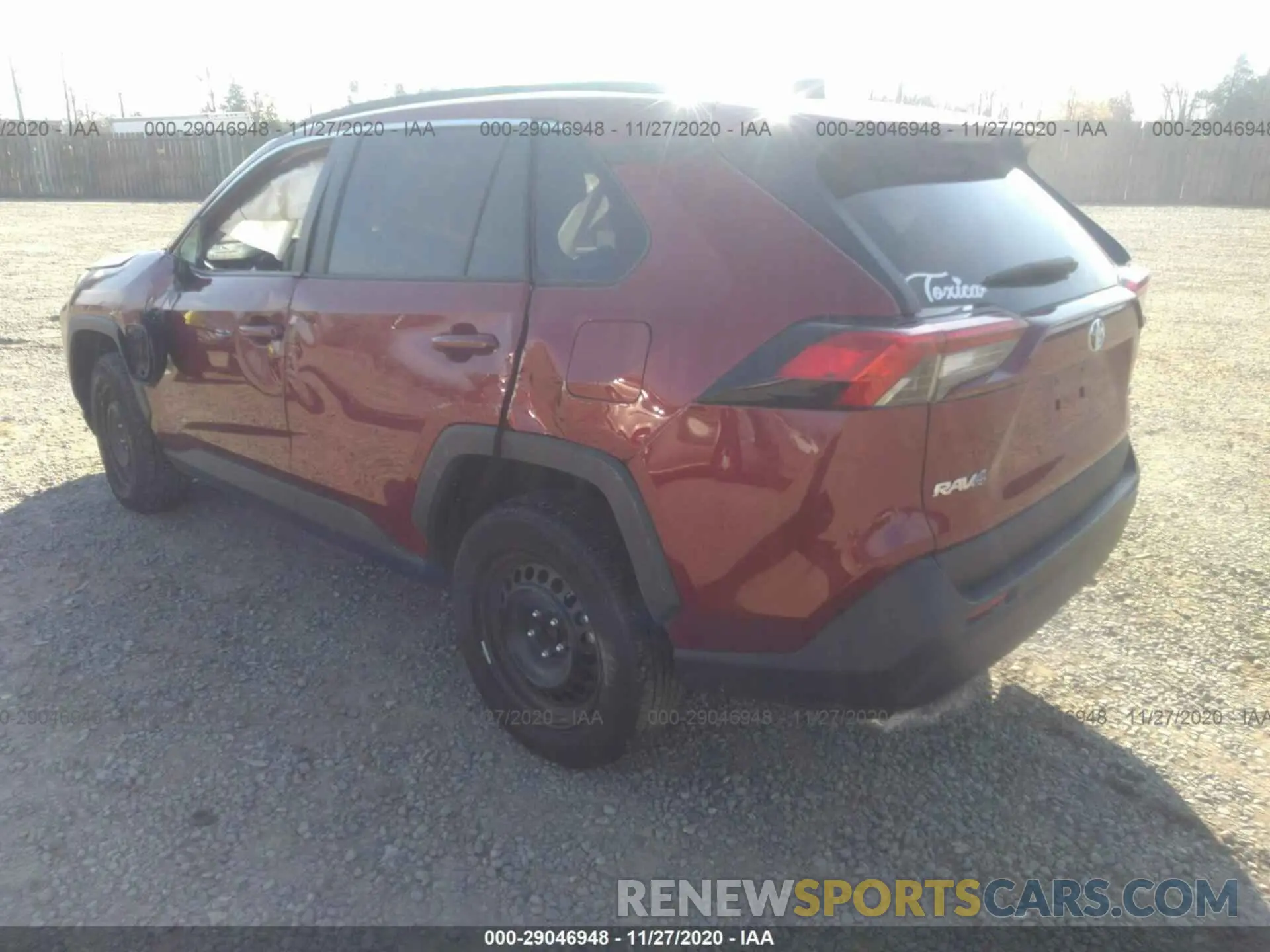 3 Фотография поврежденного автомобиля 2T3H1RFV9KC002692 TOYOTA RAV4 2019