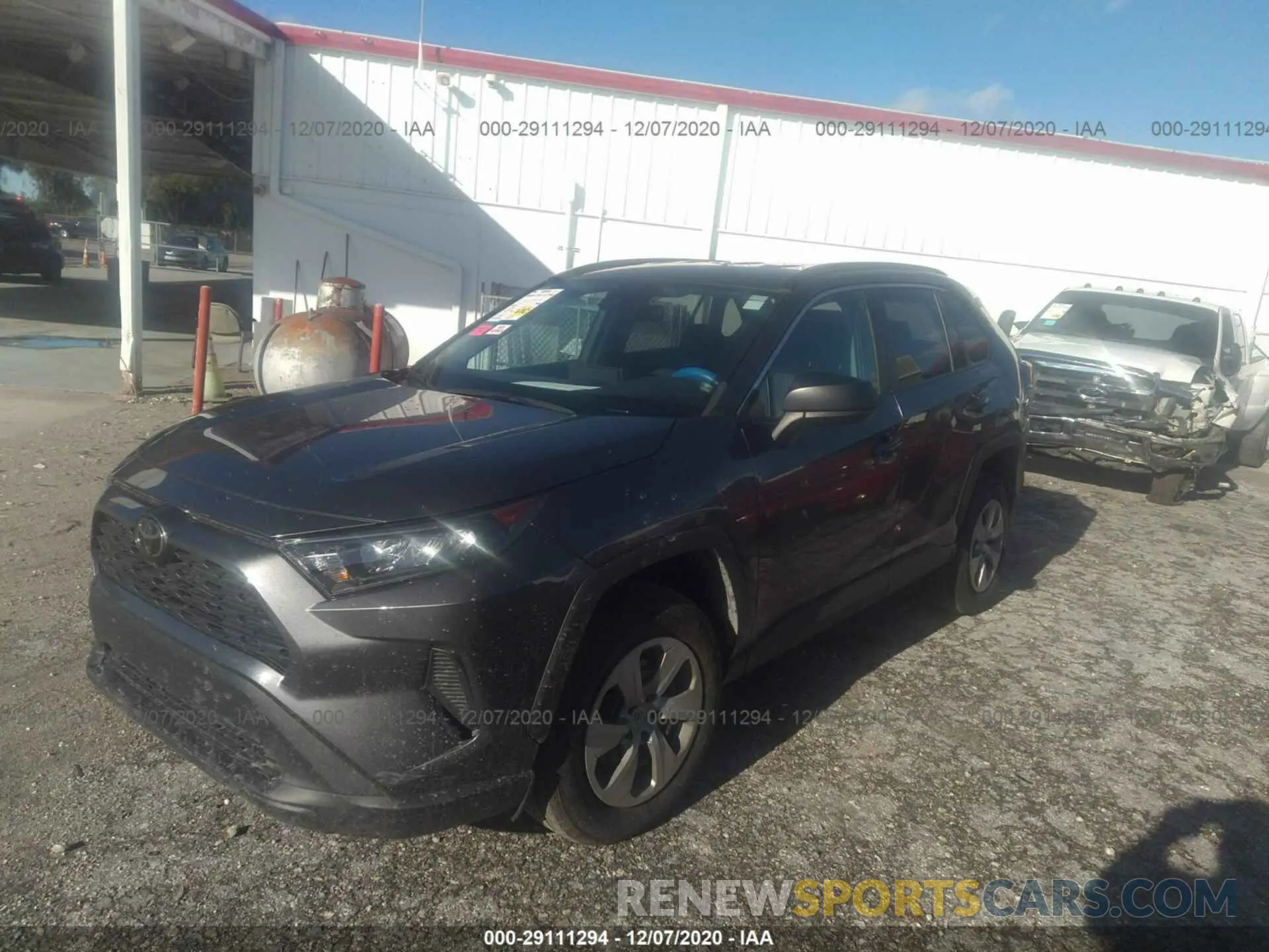 2 Фотография поврежденного автомобиля 2T3H1RFV9KW002819 TOYOTA RAV4 2019
