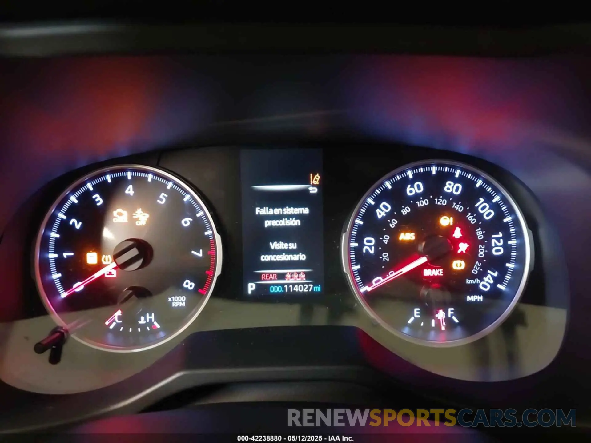 15 Photograph of a damaged car 2T3H1RFV9KW003131 TOYOTA RAV4 2019
