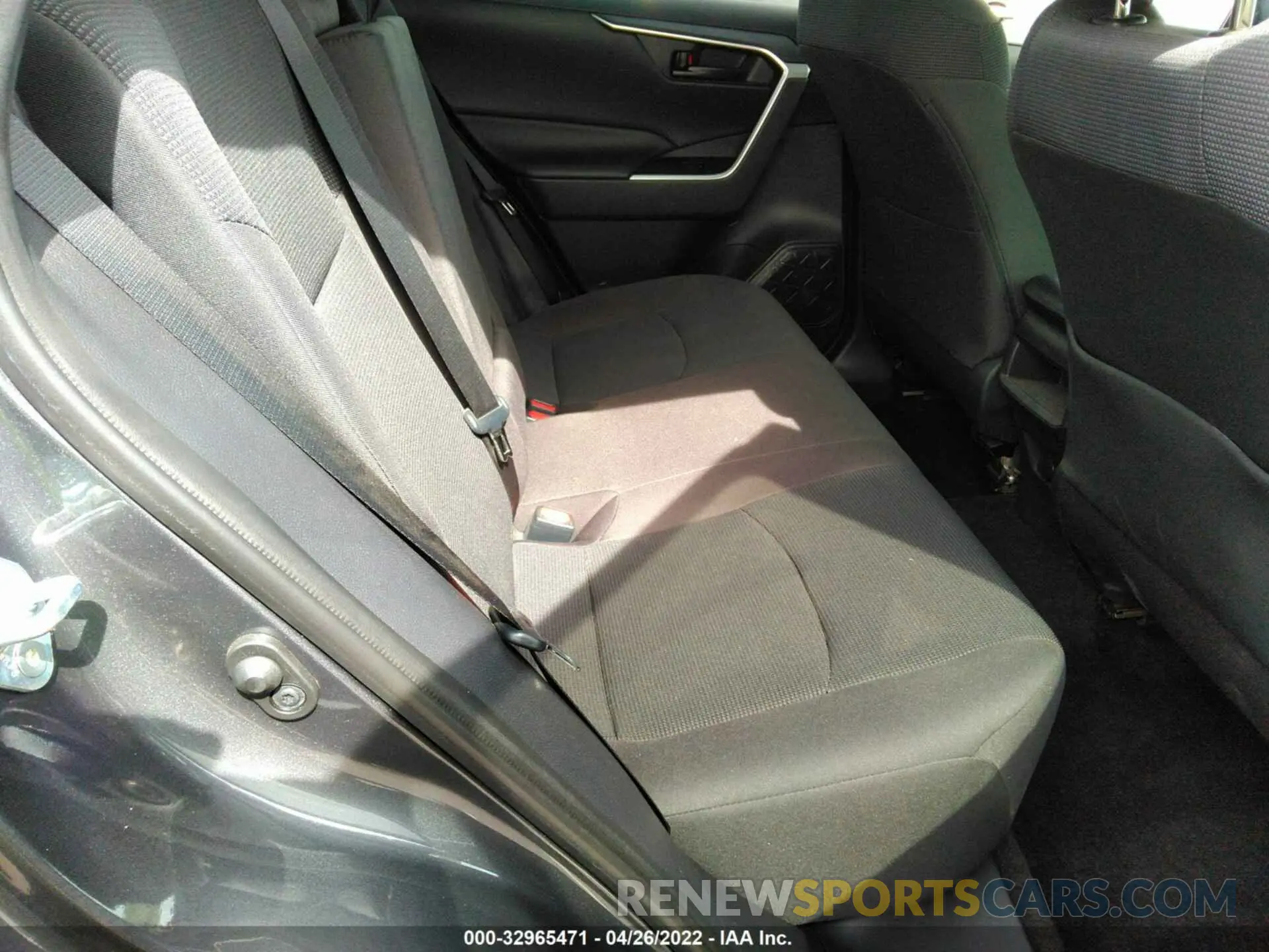 8 Фотография поврежденного автомобиля 2T3H1RFV9KW041667 TOYOTA RAV4 2019