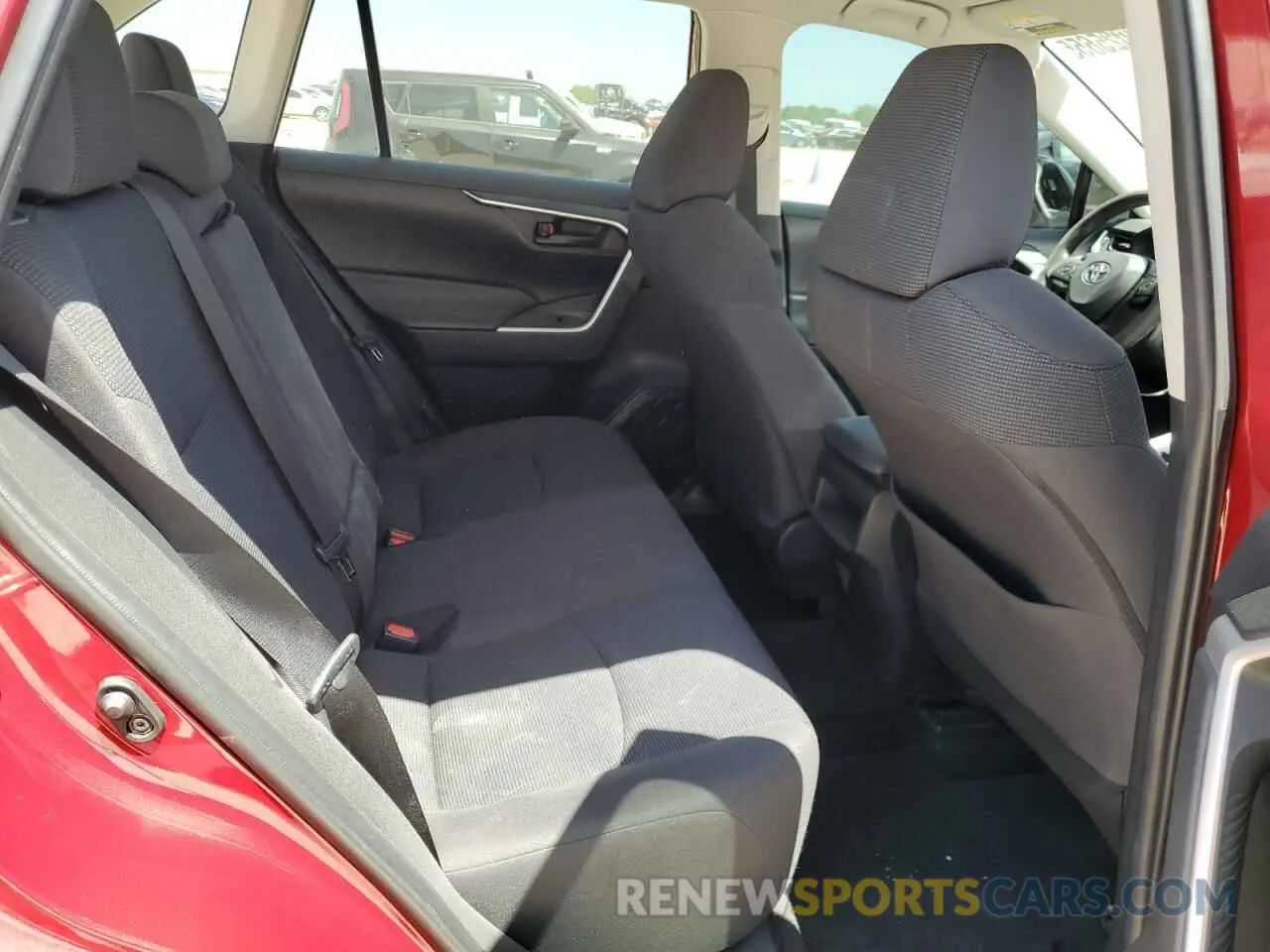 10 Фотография поврежденного автомобиля 2T3H1RFVXKW050264 TOYOTA RAV4 2019