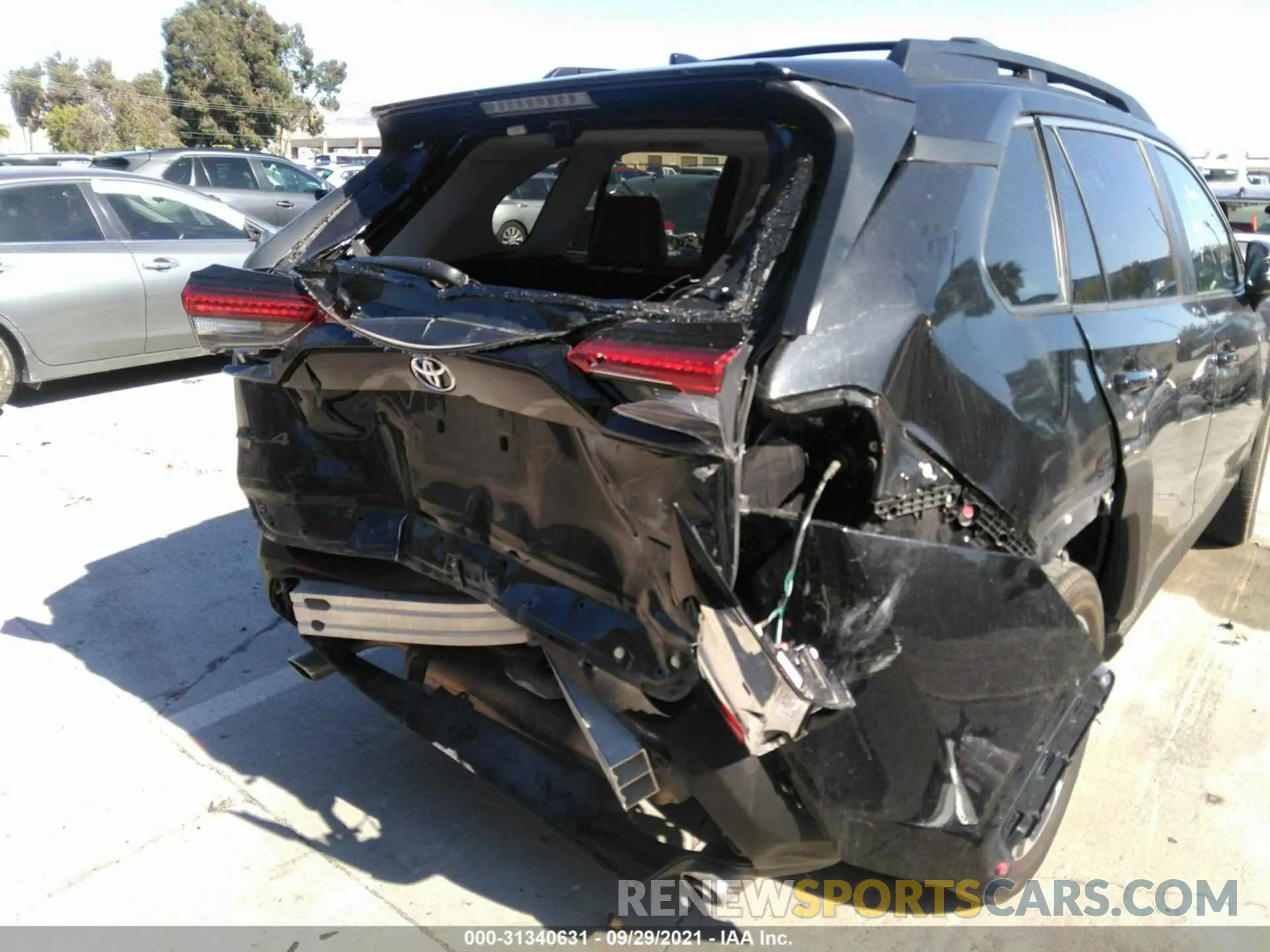 6 Photograph of a damaged car 2T3J1RFV0KC035663 TOYOTA RAV4 2019