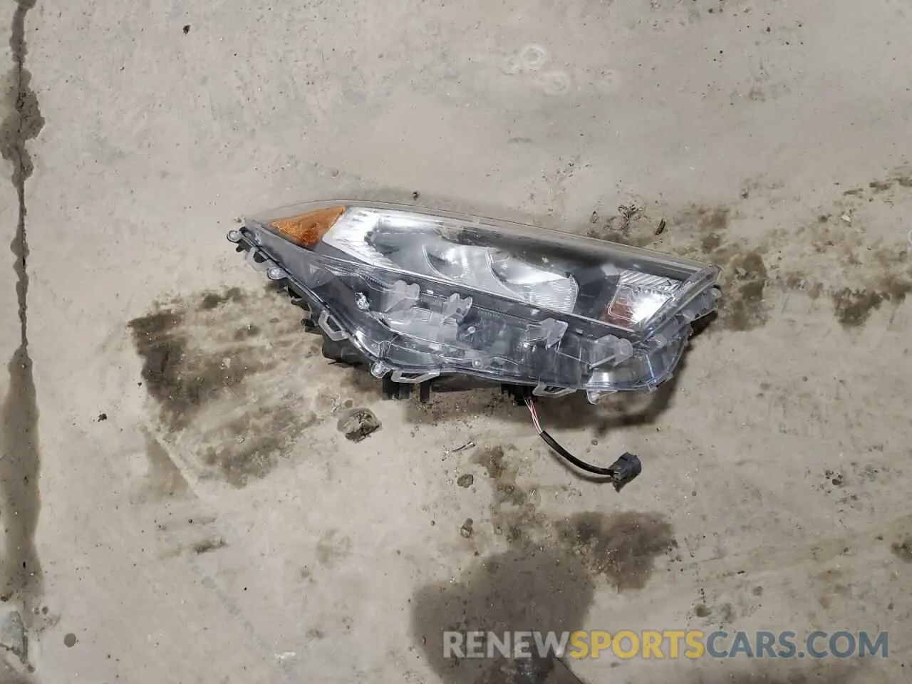 13 Photograph of a damaged car 2T3J1RFV0KW003987 TOYOTA RAV4 2019
