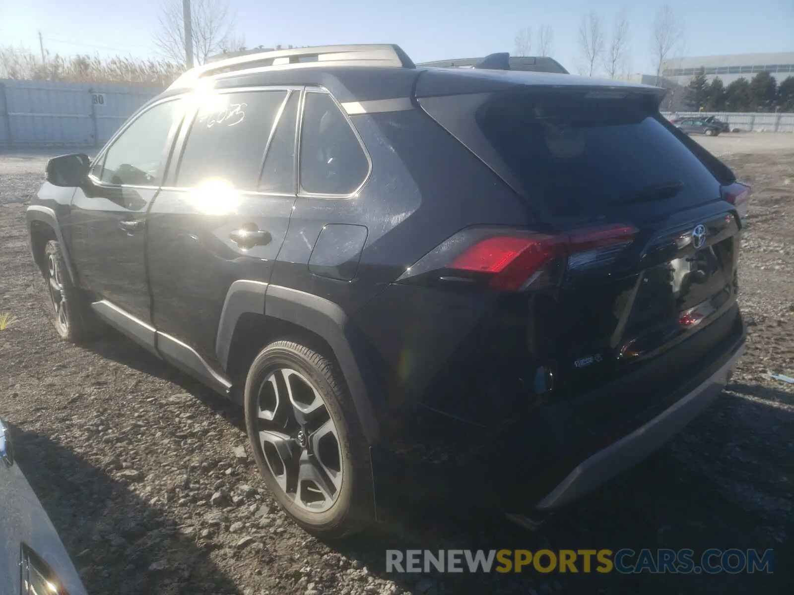 3 Photograph of a damaged car 2T3J1RFV0KW030543 TOYOTA RAV4 2019