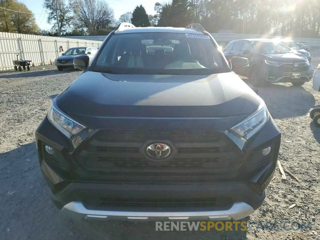 5 Photograph of a damaged car 2T3J1RFV1KW043639 TOYOTA RAV4 2019