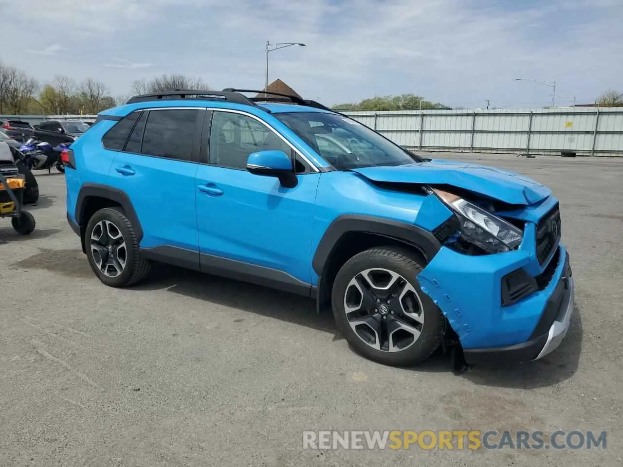 4 Фотография поврежденного автомобиля 2T3J1RFV2KW010228 TOYOTA RAV4 2019
