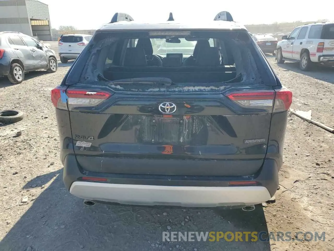 6 Photograph of a damaged car 2T3J1RFV3KW013770 TOYOTA RAV4 2019