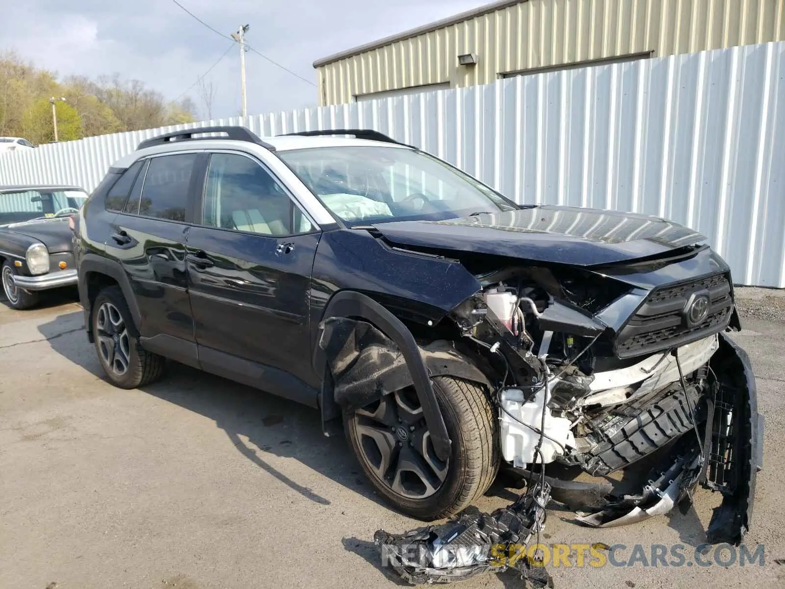 1 Photograph of a damaged car 2T3J1RFV4KC025802 TOYOTA RAV4 2019