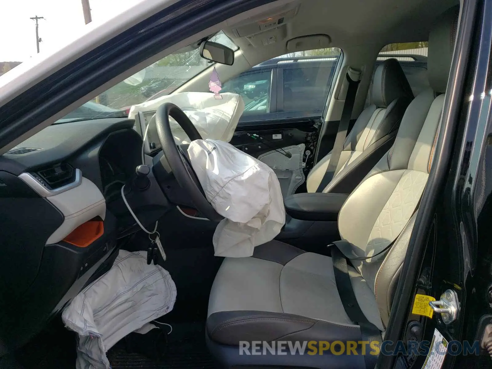 5 Photograph of a damaged car 2T3J1RFV4KC025802 TOYOTA RAV4 2019