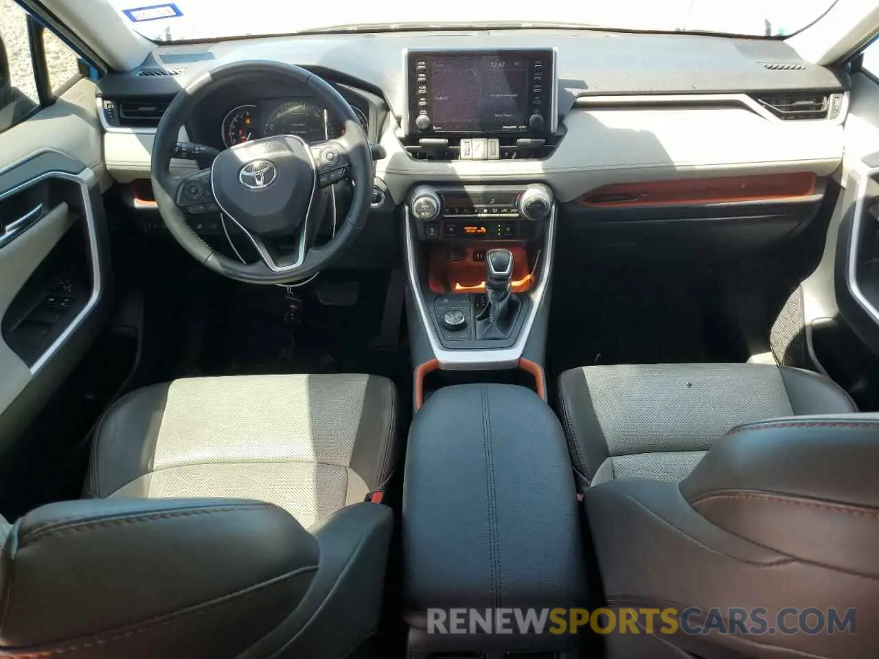8 Photograph of a damaged car 2T3J1RFV5KC017255 TOYOTA RAV4 2019