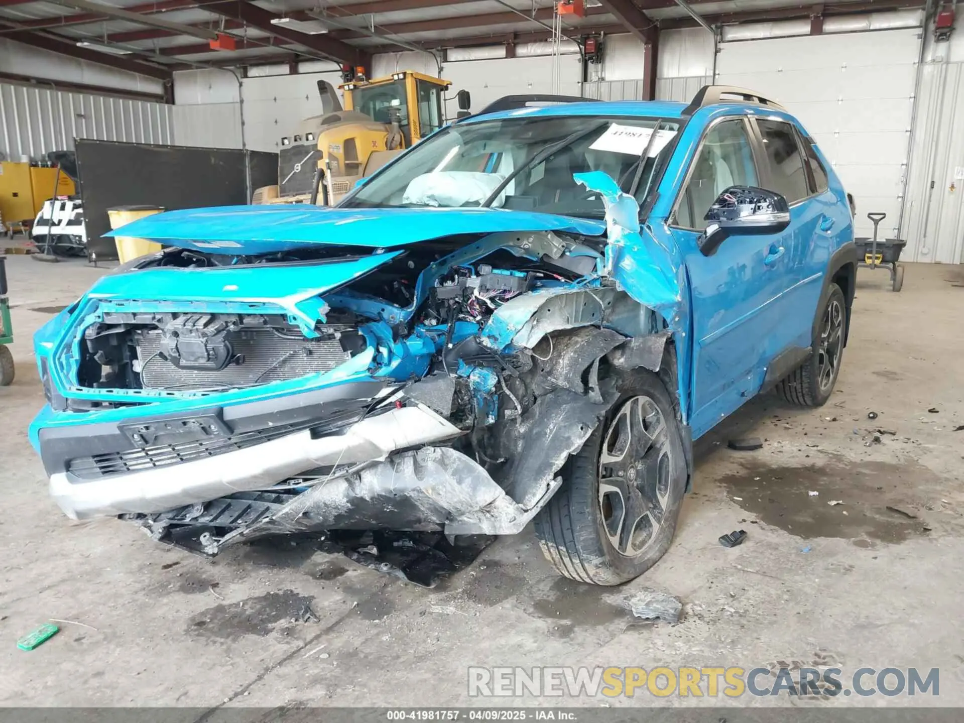 2 Photograph of a damaged car 2T3J1RFV5KW018601 TOYOTA RAV4 2019