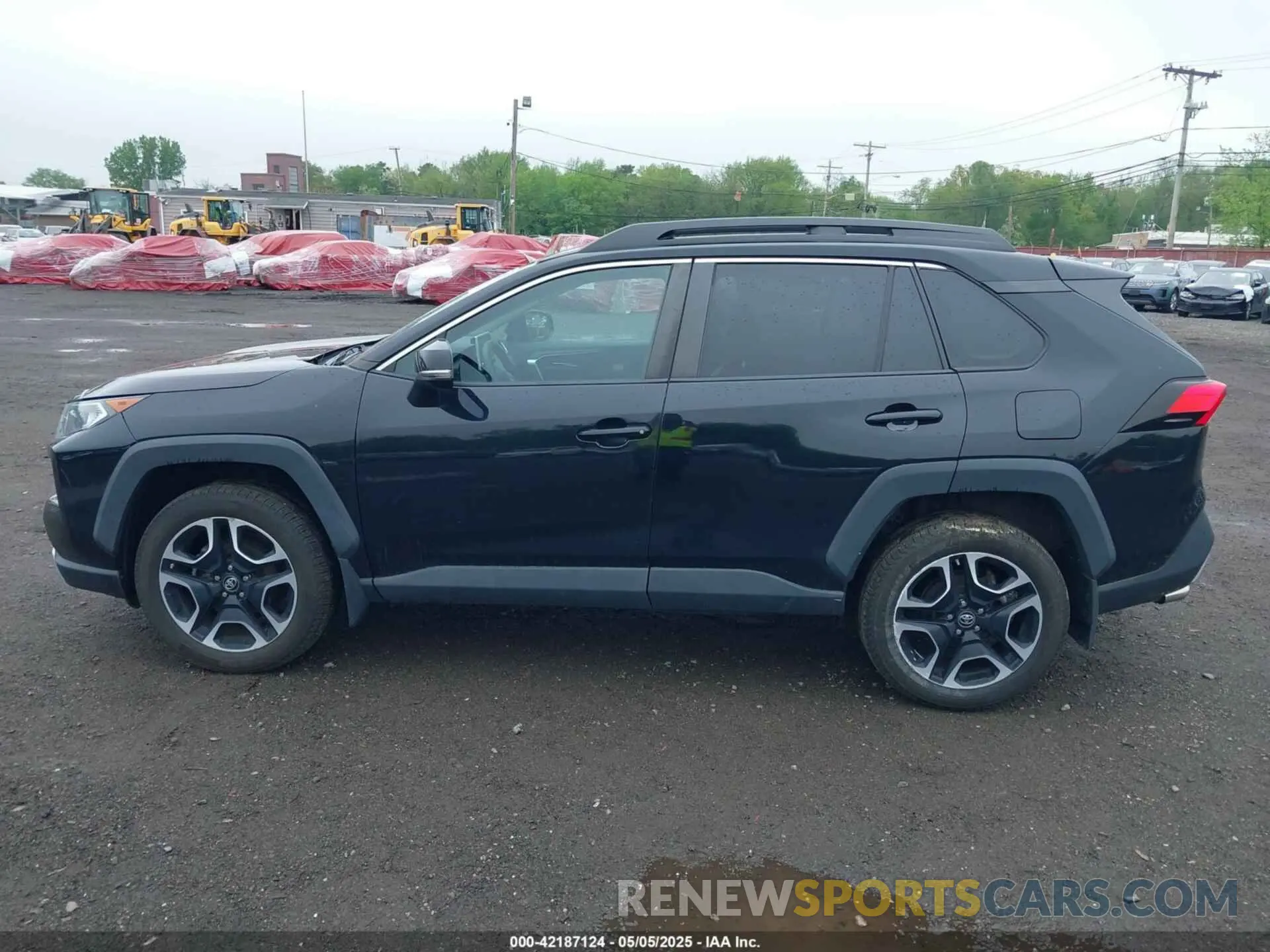 14 Photograph of a damaged car 2T3J1RFV5KW028786 TOYOTA RAV4 2019