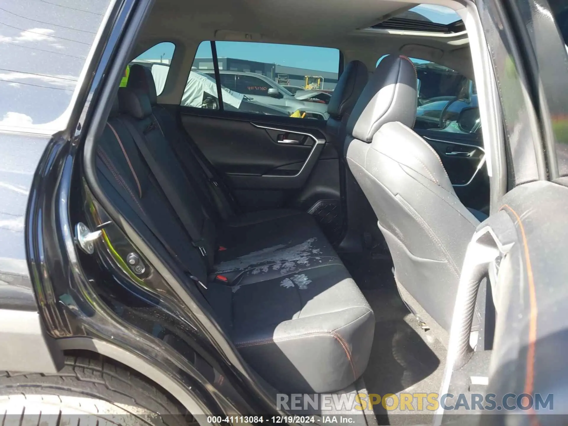8 Фотография поврежденного автомобиля 2T3J1RFV5KW050173 TOYOTA RAV4 2019