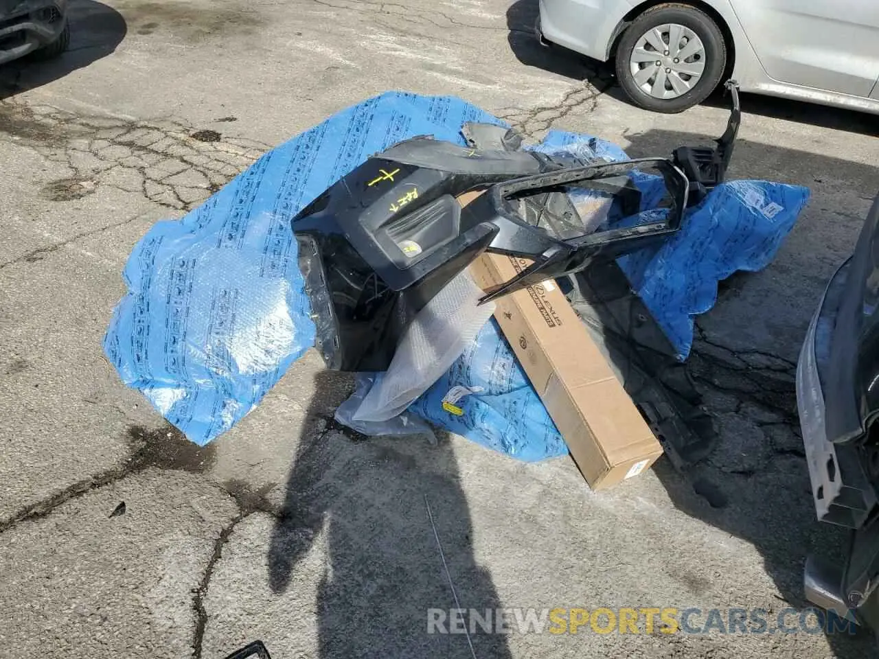 14 Photograph of a damaged car 2T3J1RFV6KW017389 TOYOTA RAV4 2019