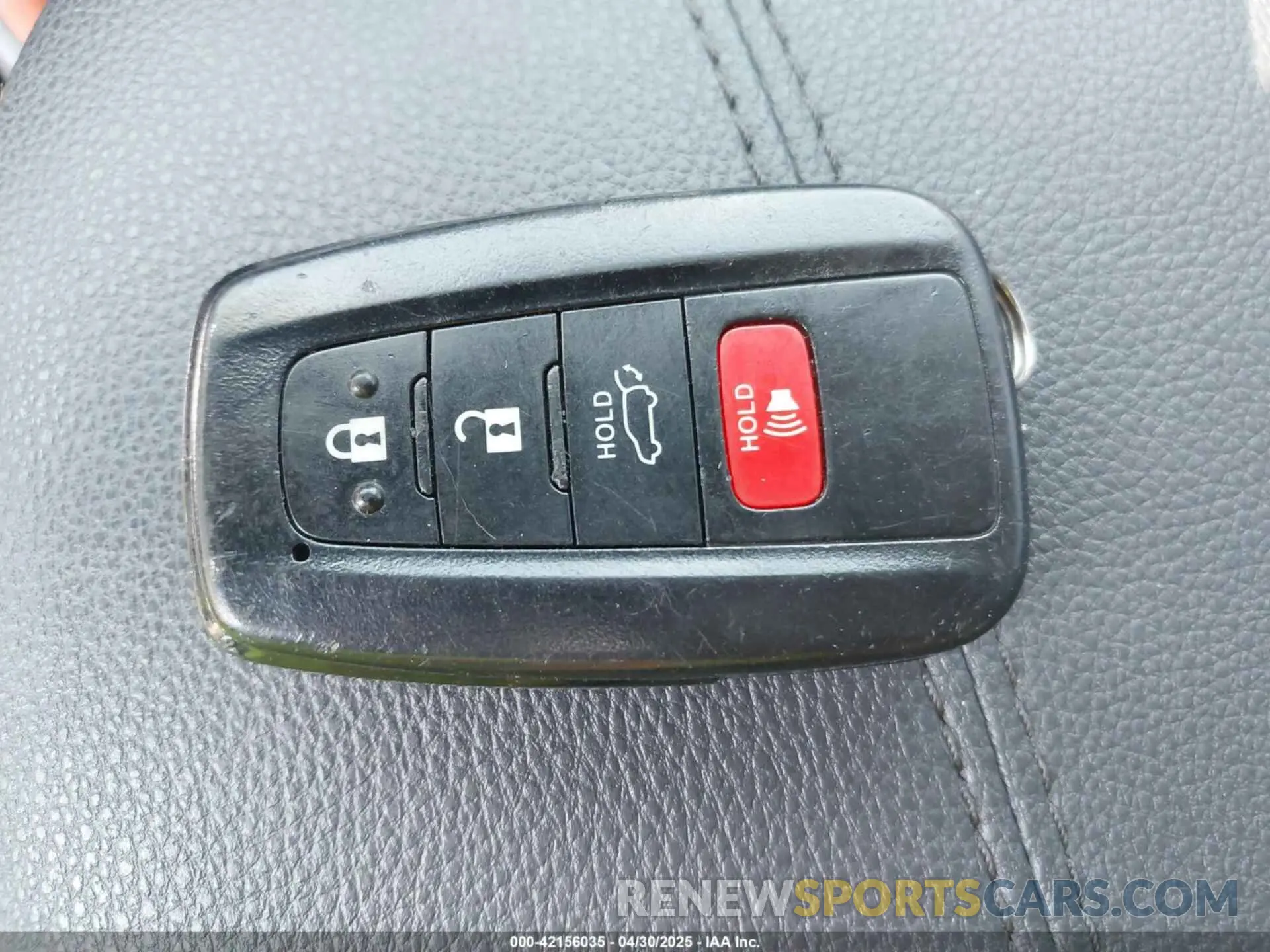 11 Photograph of a damaged car 2T3J1RFV7KC044232 TOYOTA RAV4 2019