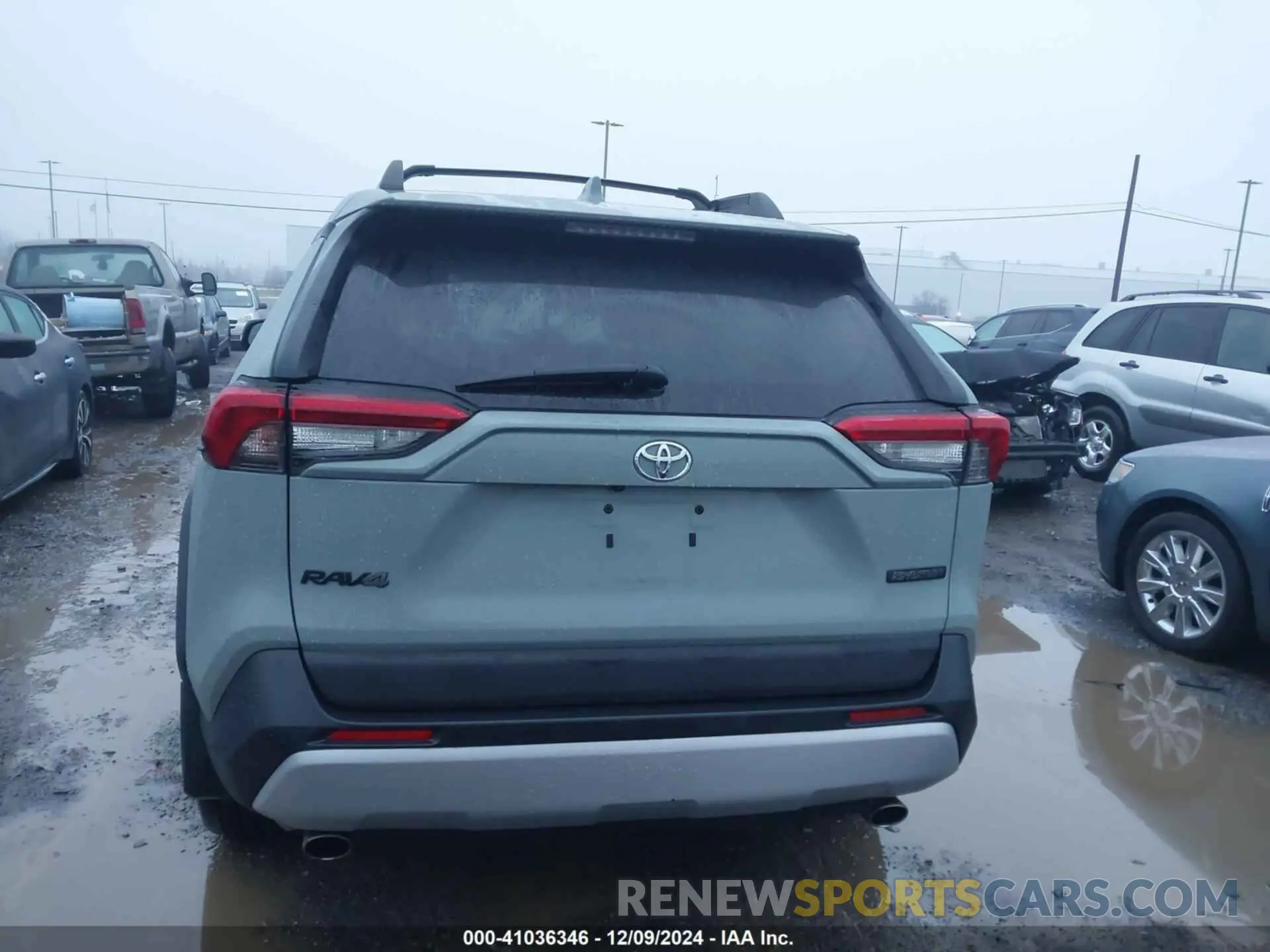 16 Photograph of a damaged car 2T3J1RFV7KW007759 TOYOTA RAV4 2019