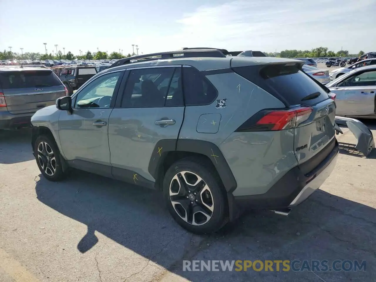 2 Photograph of a damaged car 2T3J1RFV8KW003929 TOYOTA RAV4 2019