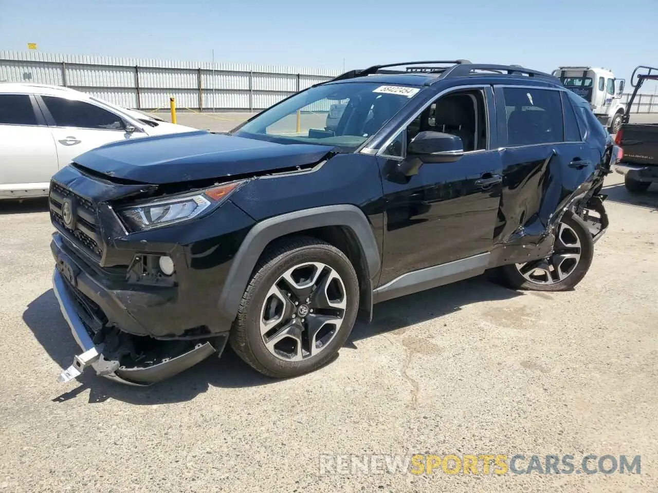 1 Фотография поврежденного автомобиля 2T3J1RFV8KW014414 TOYOTA RAV4 2019