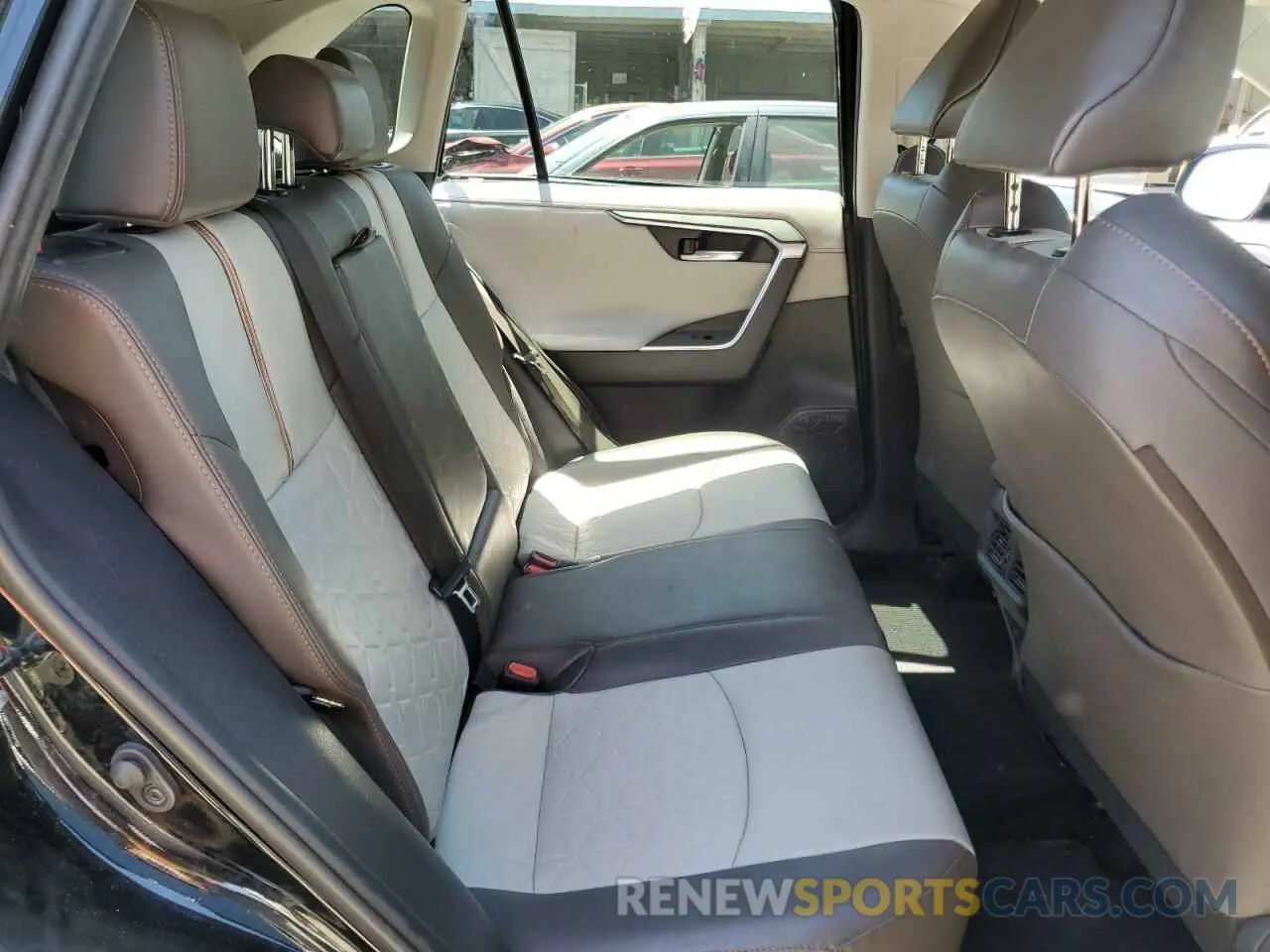 10 Фотография поврежденного автомобиля 2T3J1RFV8KW014414 TOYOTA RAV4 2019