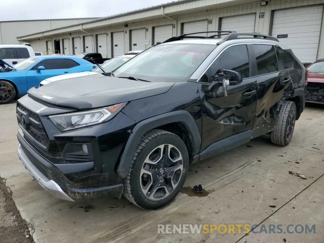1 Фотография поврежденного автомобиля 2T3J1RFV8KW030547 TOYOTA RAV4 2019