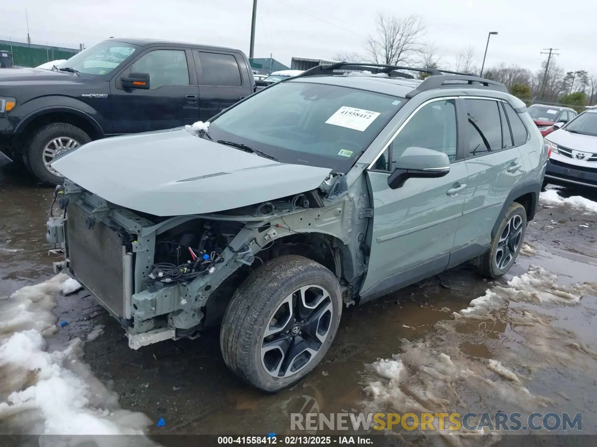 2 Фотография поврежденного автомобиля 2T3J1RFV9KW014969 TOYOTA RAV4 2019